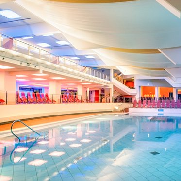 Innenbecken der Alpentherme Gastein