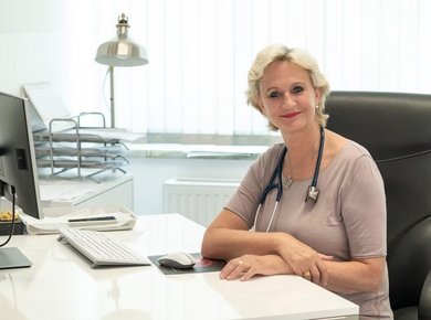 Dr. Christine Schmidt