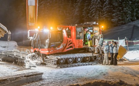 Schneezauber Pistenbully